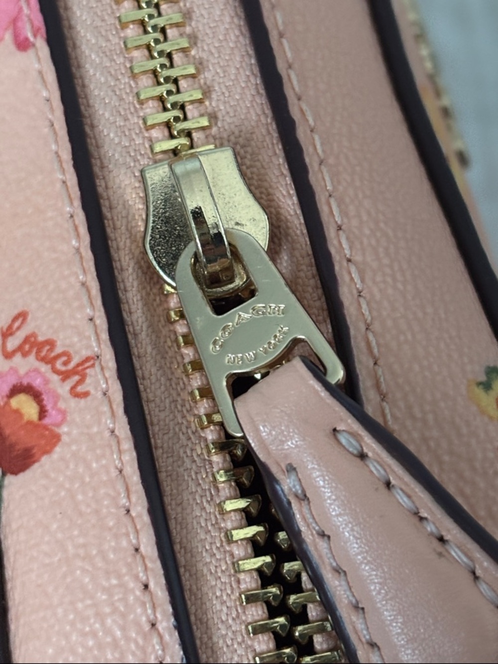 EUC Coach Mystical Floral Print Camera bag Faded Blush Pink - Picture 8 of 11